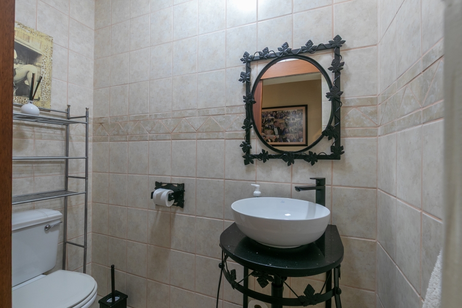 4 Bedroom Property for Sale in Cola Beach Western Cape